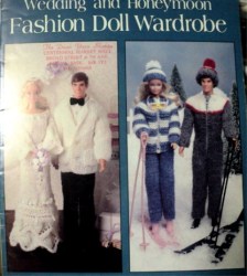 FASHION DOLL WARDROBE B_04